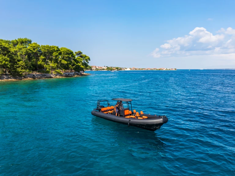 Rent a Sea Marine 860 Preko