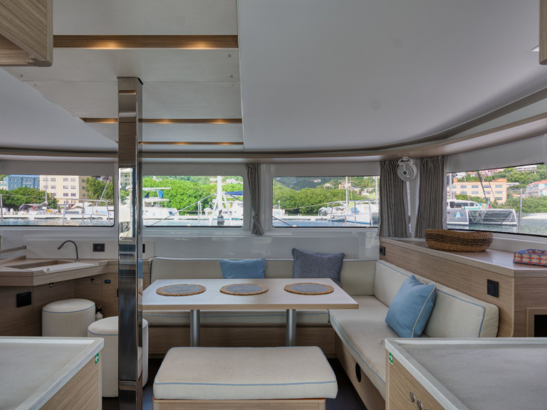 Catamaran for rent Tortola at the best price