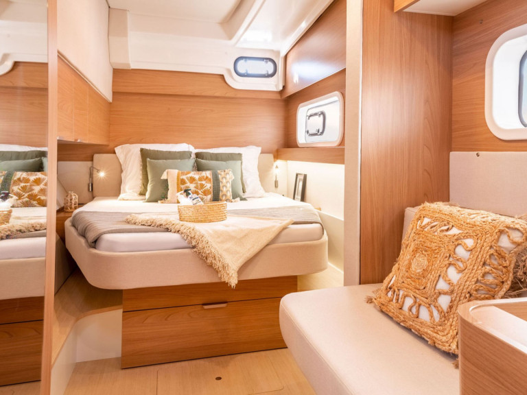 Catamaran for rent Le Marin at the best price