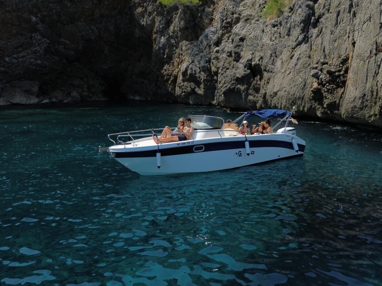 Saver 750 WA in Portals Nous on SamBoat