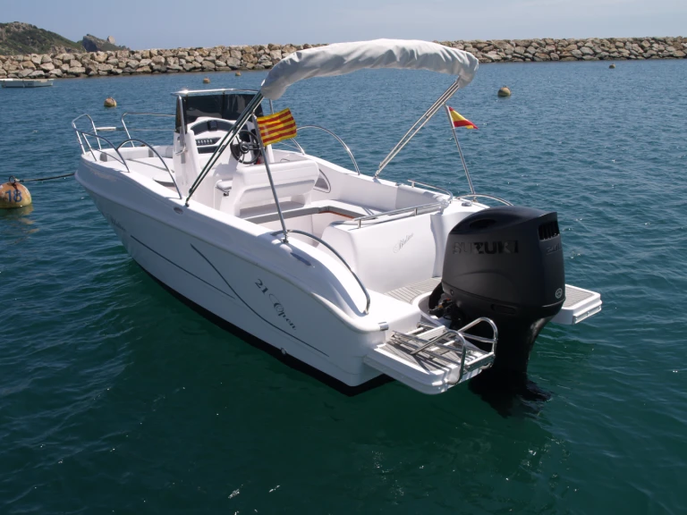 Boat rental Bluline Bluline 21 Ft Open in Port de Estartit on Samboat