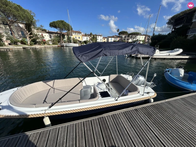 Motorboat for rent Marseille at the best price