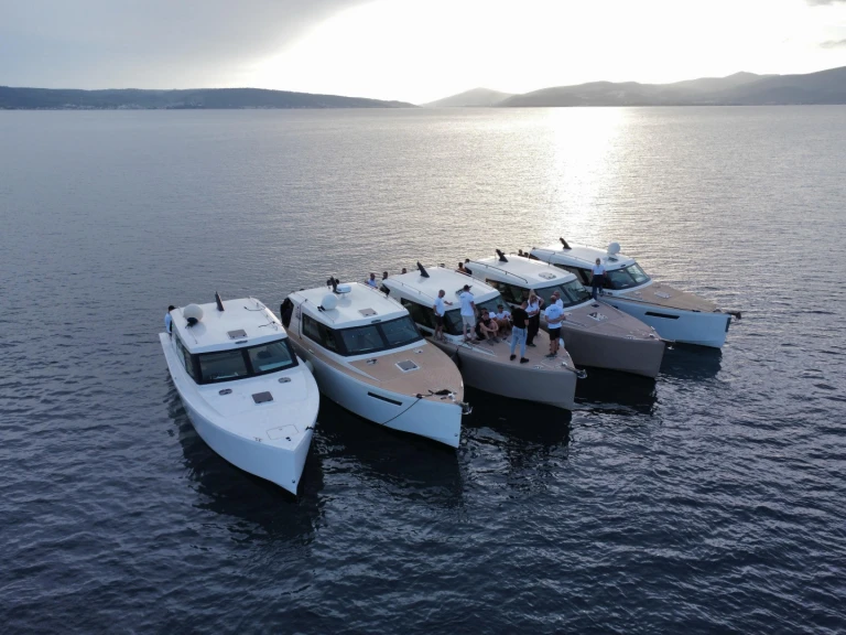 Yacht charter Split cheap Aliskaf 37