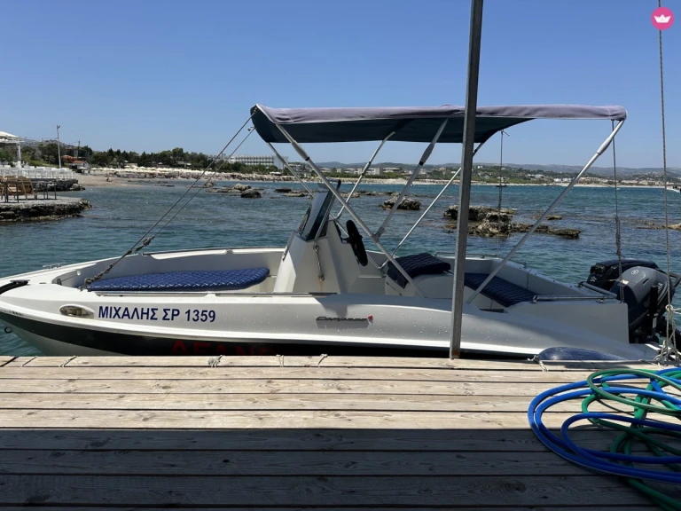 Bareboat Rental Motorboat Compass with a boat licence