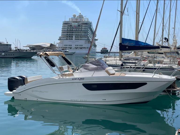 Idea Marine 80 WA in Porto di Salerno on SamBoat