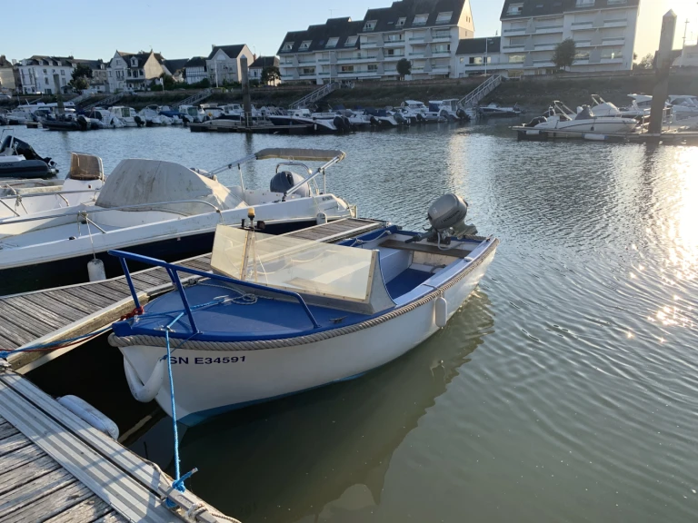 Motorboat rental in La Baule-Escoublac - Kirie Armen