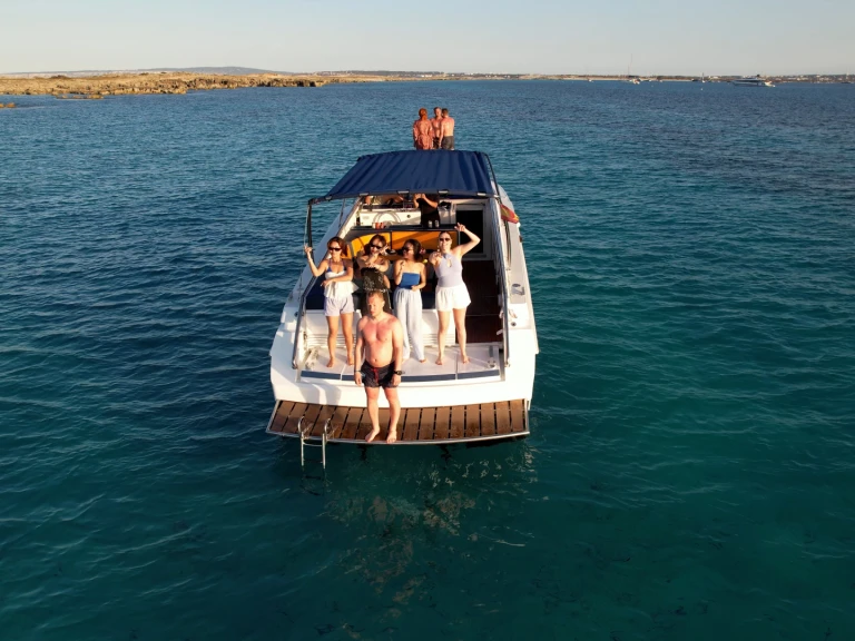 Rent a  Cherokee 50 Ibiza Town