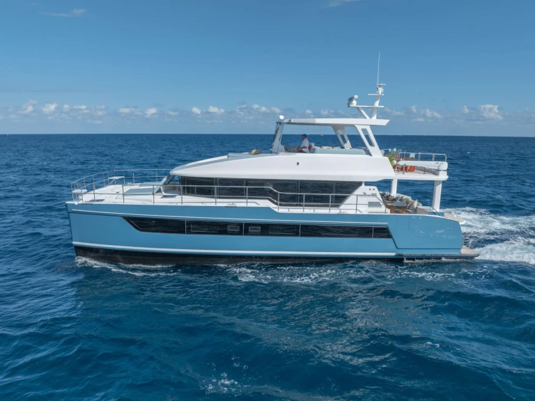 Luxury Yacht rental in Fort Lauderdale - Two Oceans SCOTT FREE