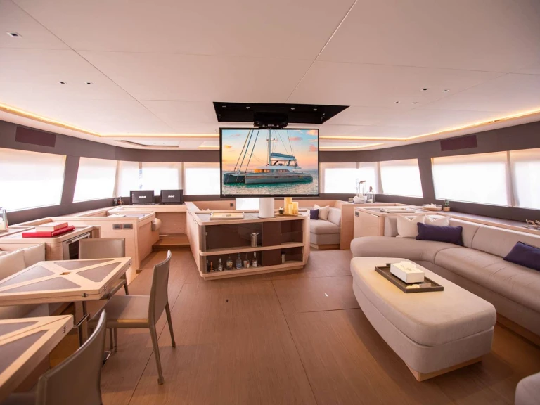 Luxury Yacht rental with or without captain Lagoon British Virgin Islands (BVI)