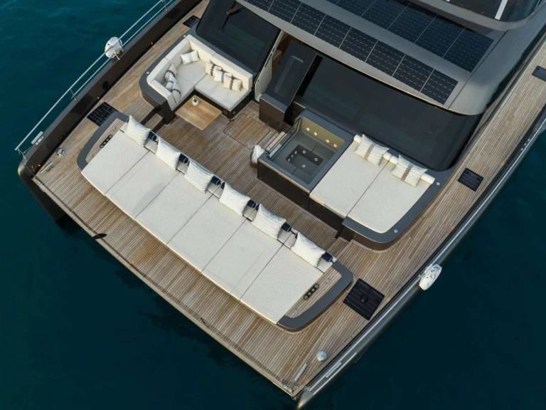 Luxury Yacht rental in British Virgin Islands (BVI) - Sunreef TESNI