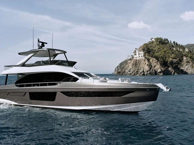 Boat rental Azimut AGLAYA in Zadar on Samboat