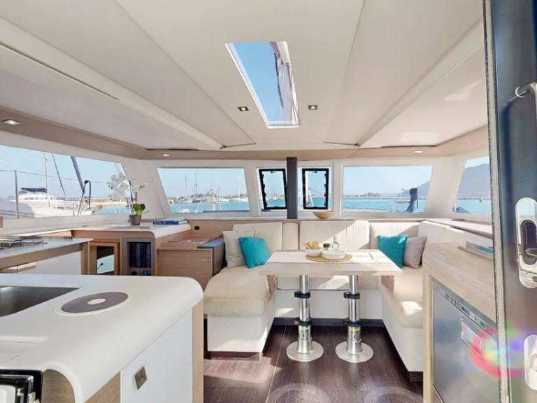 Yacht charter Paros (Island) cheap Isla 40
