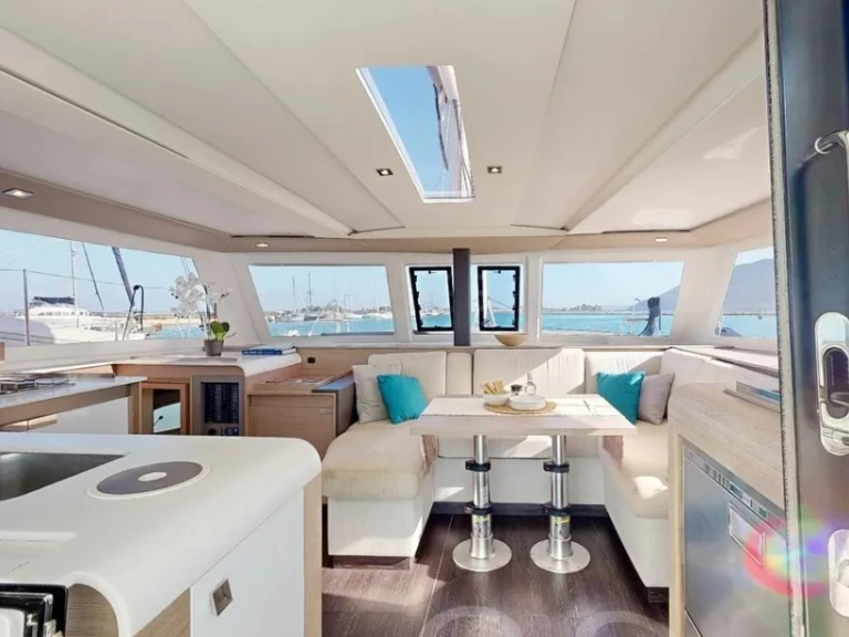 Yacht charter Paros (Island) cheap Isla 40