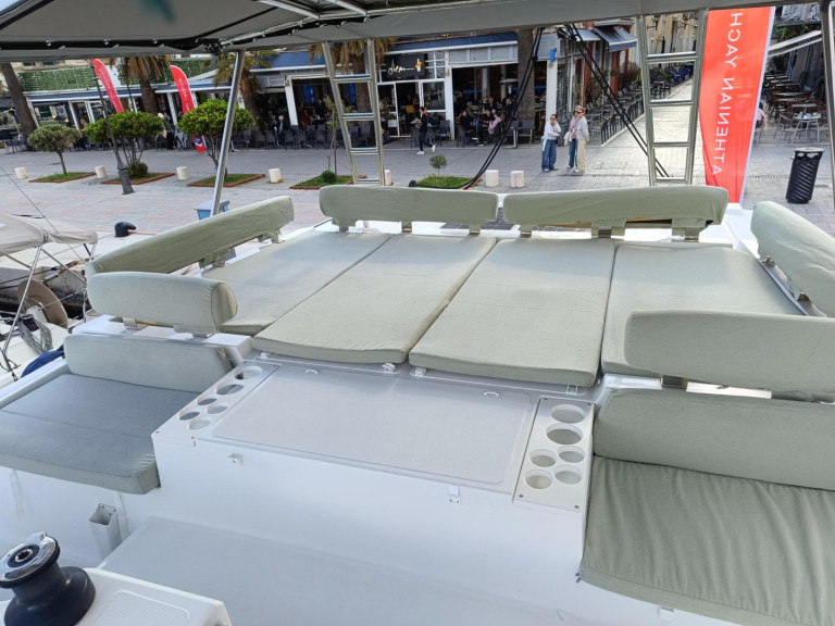 Bali Bali Catspace Voile in Nydri on SamBoat