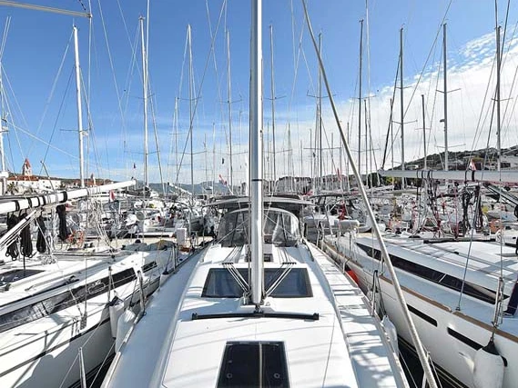 Rent a Dufour Dufour 382 Grand Large Pula