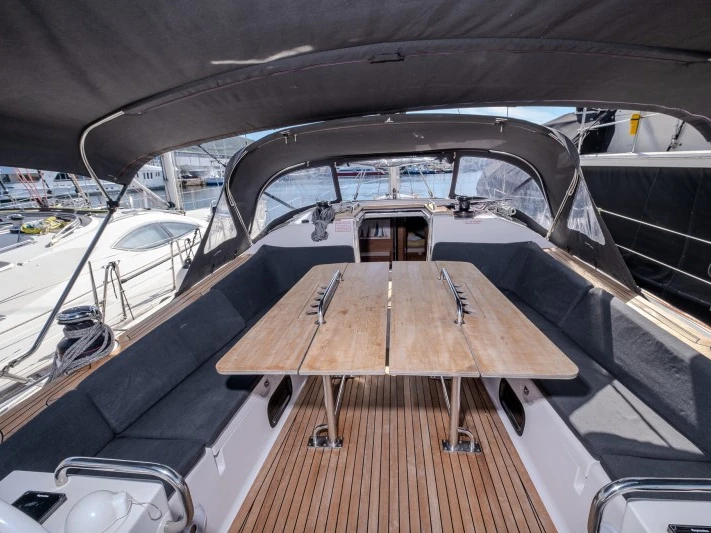 Boat rental Elan Impression 50.1 in Šibenik on Samboat