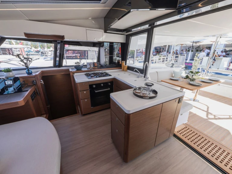 Rent a Nautitech Nautitech 46 Fly Alimos