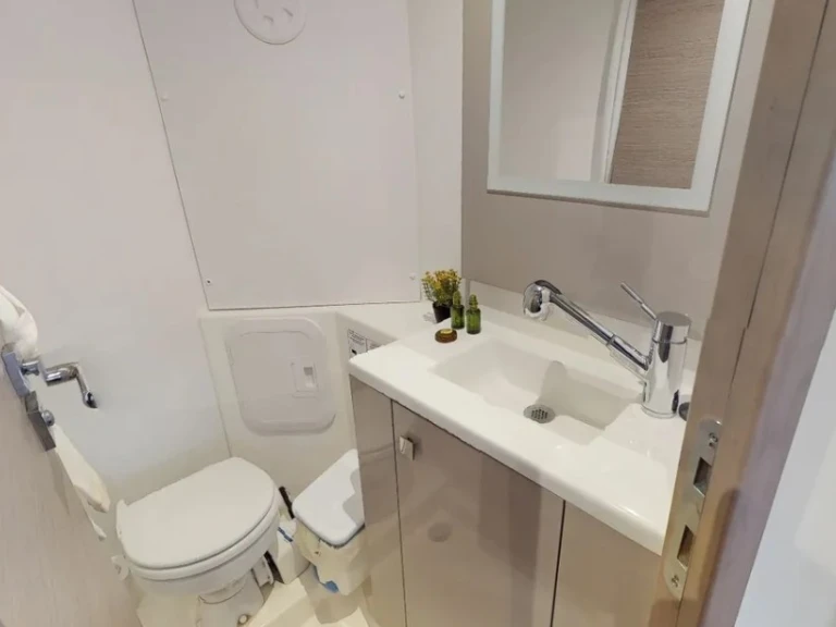 Catamaran for rent Paros (Island) at the best price