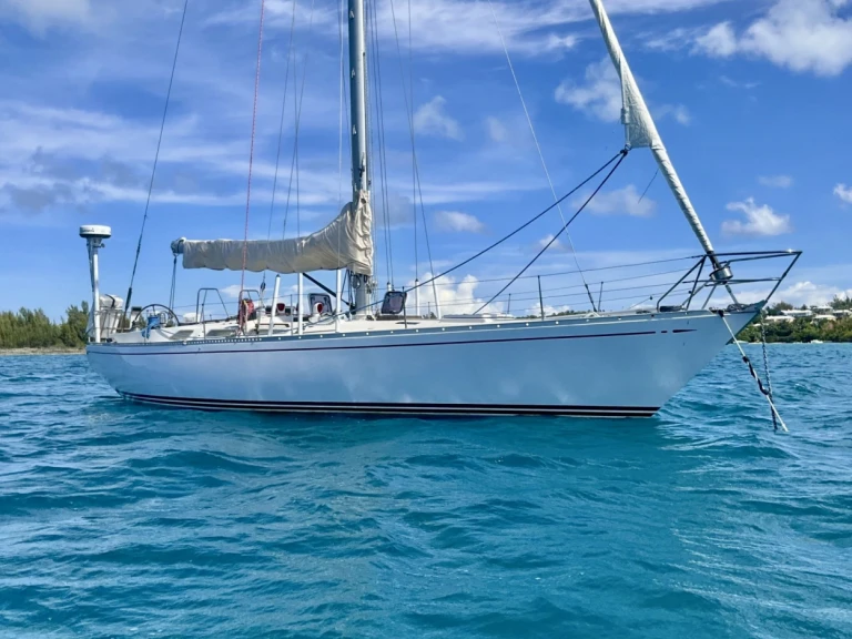 Bareboat Rental Sailboat Nautor Swan with a boat licence