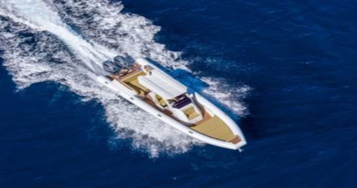 RIB rental with or without captain NR 10 Adámas