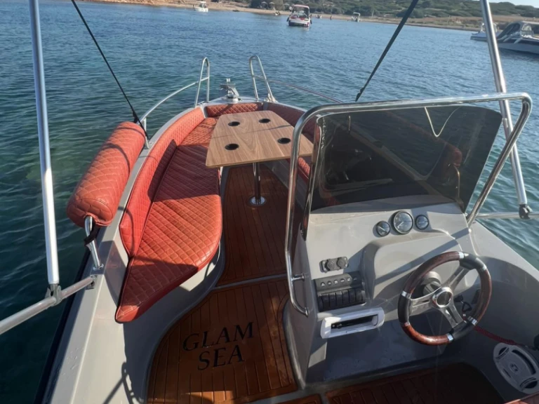 Yacht charter Athens Marina cheap COBRA 495