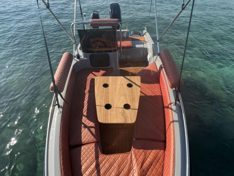 Motorboat rental in Athens Marina - ISATEK TEKNE COBRA 495
