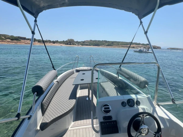 Motorboat rental with or without captain ISATEK TEKNE Glyfada