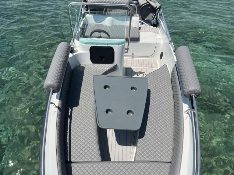 Boat rental ISATEK TEKNE COBRA 495 in Glyfada on Samboat