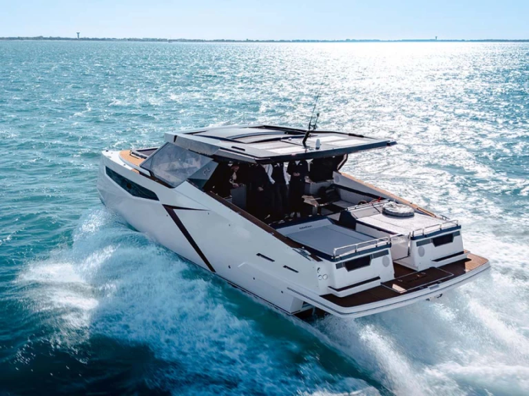 Yacht charter Venice cheap DRACAN 42 