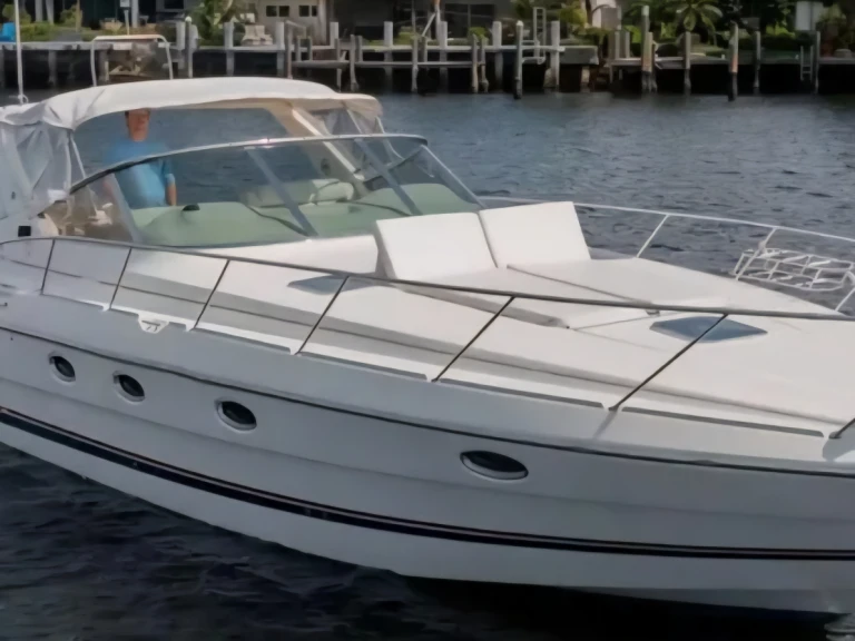 Sealine Sealine S 41 charter bareboat or captained in  Puntone