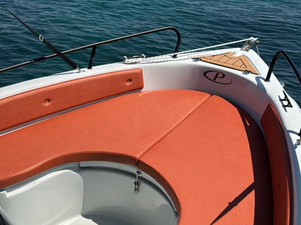 Yacht charter Anavyssos cheap Blu Water 170