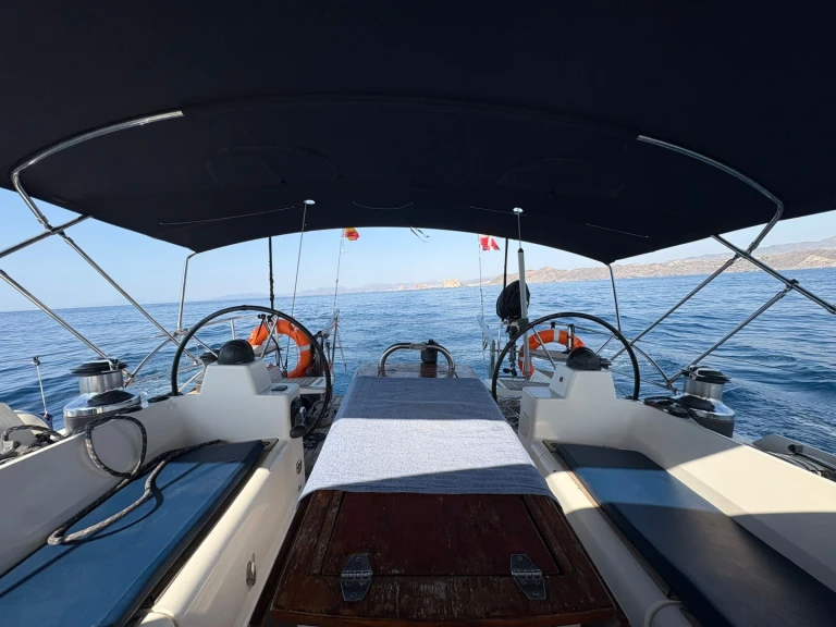 Sailboat for rent Cartagena at the best price