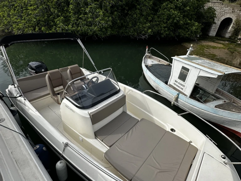 Yacht charter Marseille cheap Activ 605 Open Pack Sport