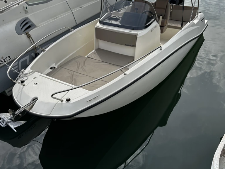 Boat rental Quicksilver Activ 605 Open Pack Sport in Marseille on Samboat