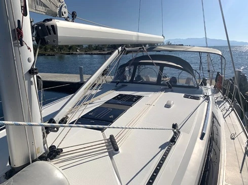 Yacht charter Perigiali cheap Cruiser 51