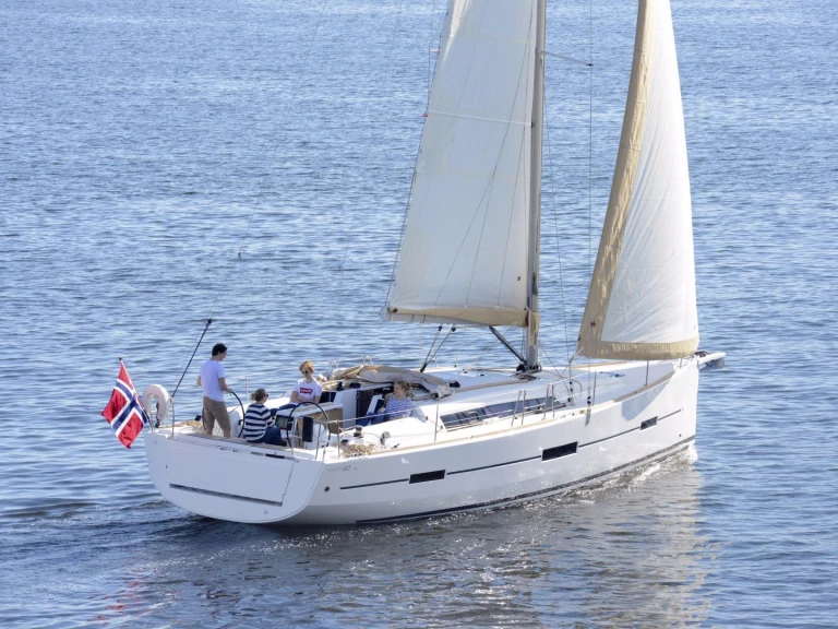 Bareboat Rental Sailboat Dufour with a boat licence
