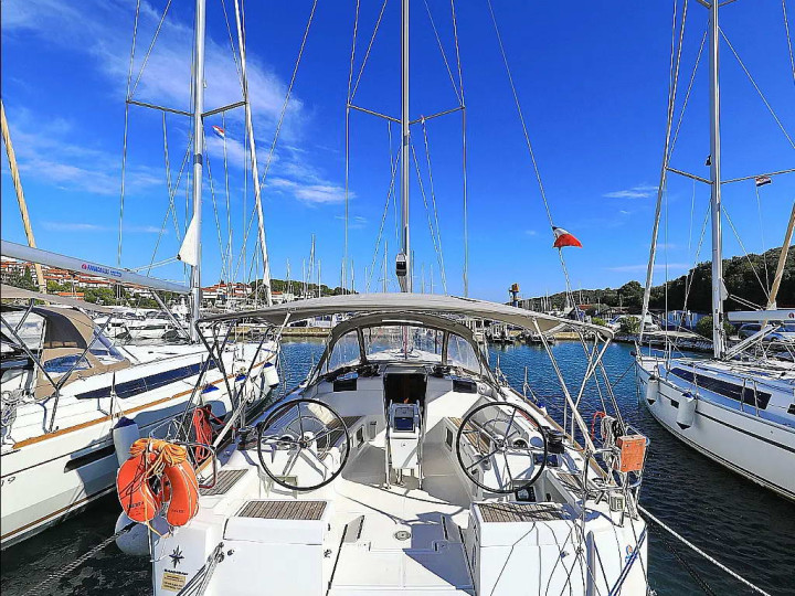 Sailboat rental with or without captain Jeanneau Kos