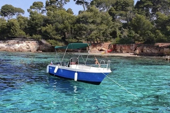 SAFTER Marine Safter charter bareboat or captained in  Cannes