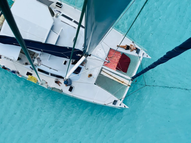 Boat rental Multicap-Caraibes Punch 12,50 in Papeete on Samboat