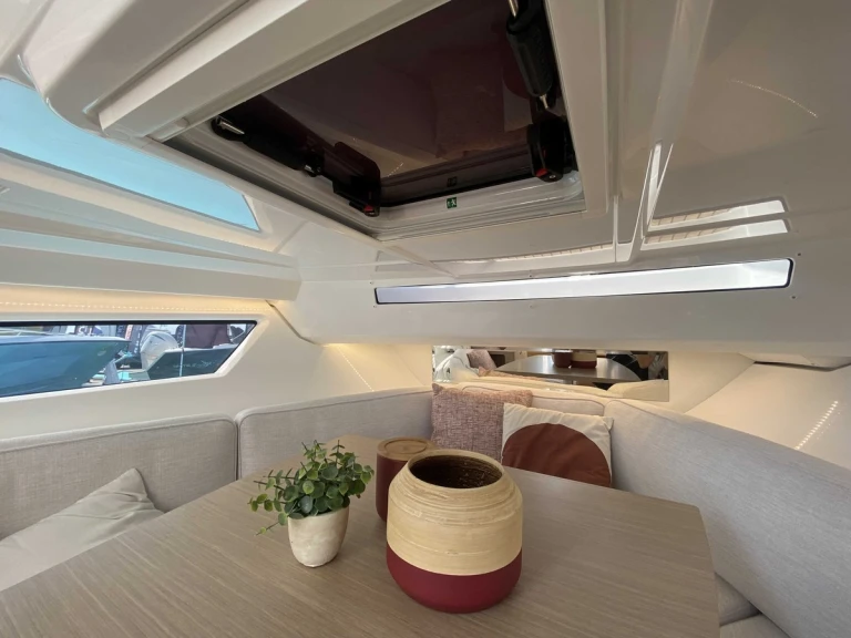 Jeanneau Cap Camarat 9.0 WA charter bareboat or captained in  Marina de Palamós