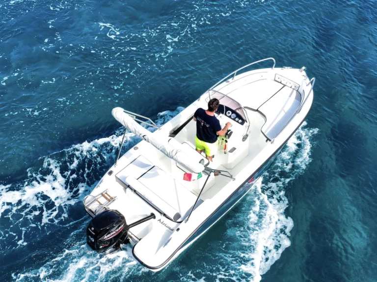 Motorboat rental in Taormina - Trimarchi Trimarchi 57 S Pro