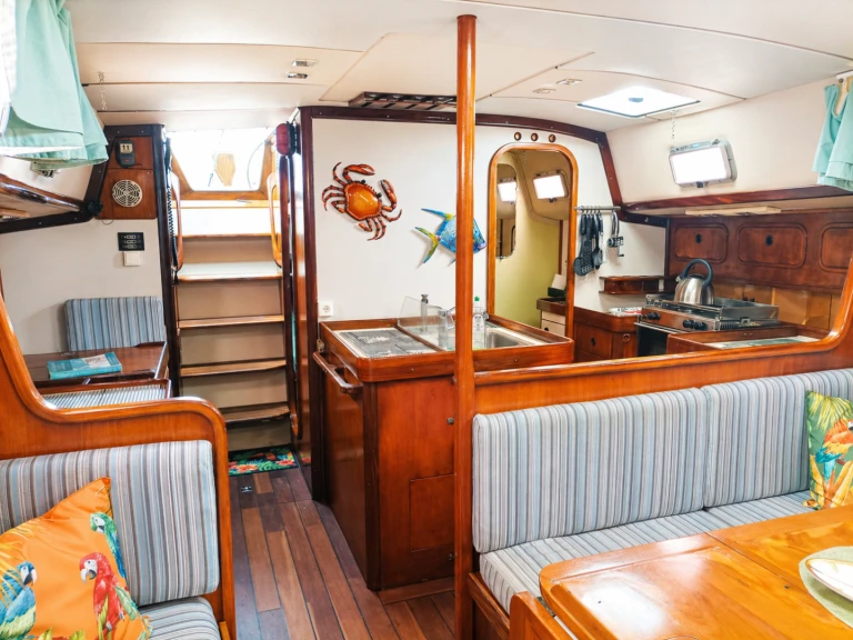 Bénéteau Idylle 13.50 charter bareboat or captained in  Papeete