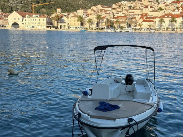 Motorboat rental in Hvar - Betina 500