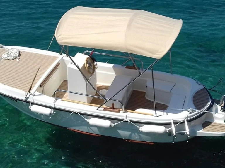 Motorboat rental in Hvar - Betina 500