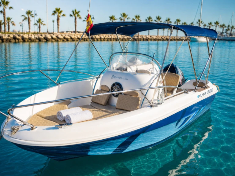 Bénéteau Flyer 550 in Port of Alicante on SamBoat