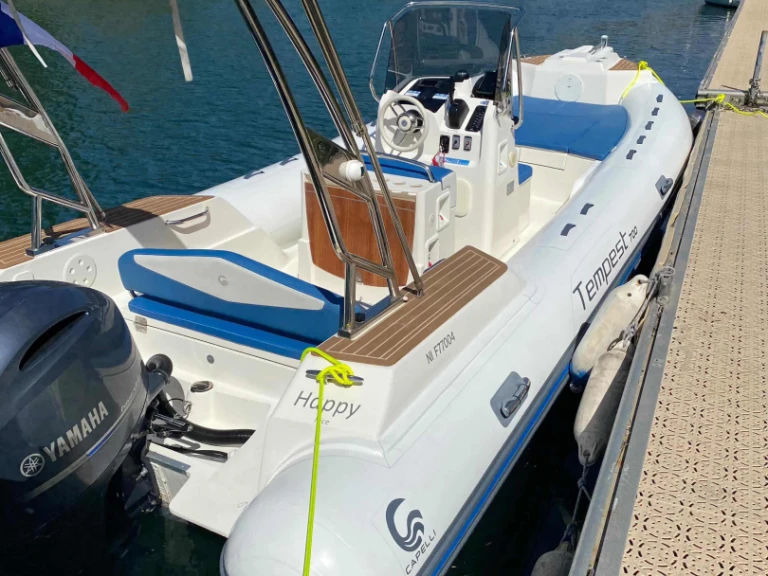 Bareboat Rental RIB Capelli with a boat licence