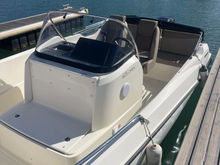 Rent a Quicksilver Activ 605 Open Marseille