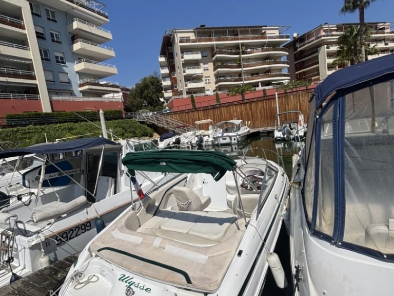 Motorboat for rent Mandelieu-la-Napoule at the best price