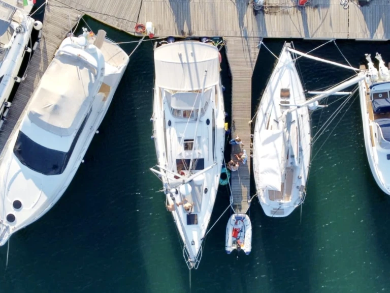 Sailboat rental in Muggia - Elan Elan 434