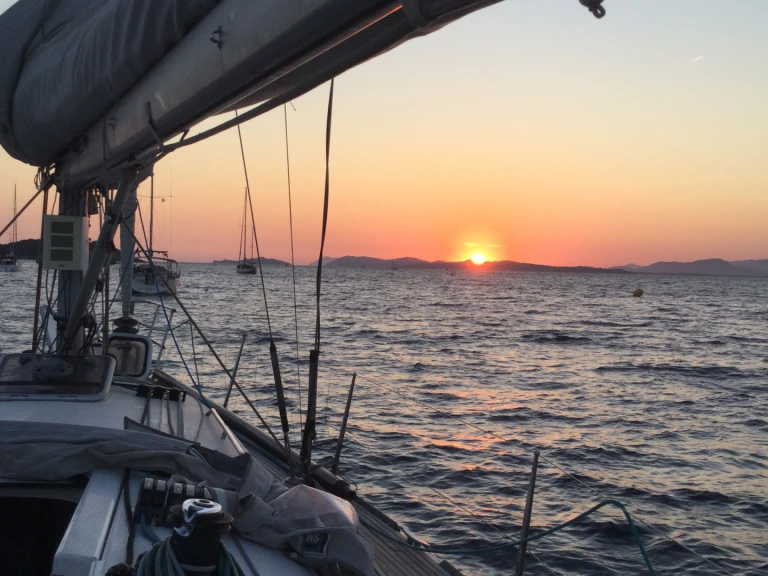 Sailboat rental in Six-Fours-les-Plages - Bénéteau First 40.7